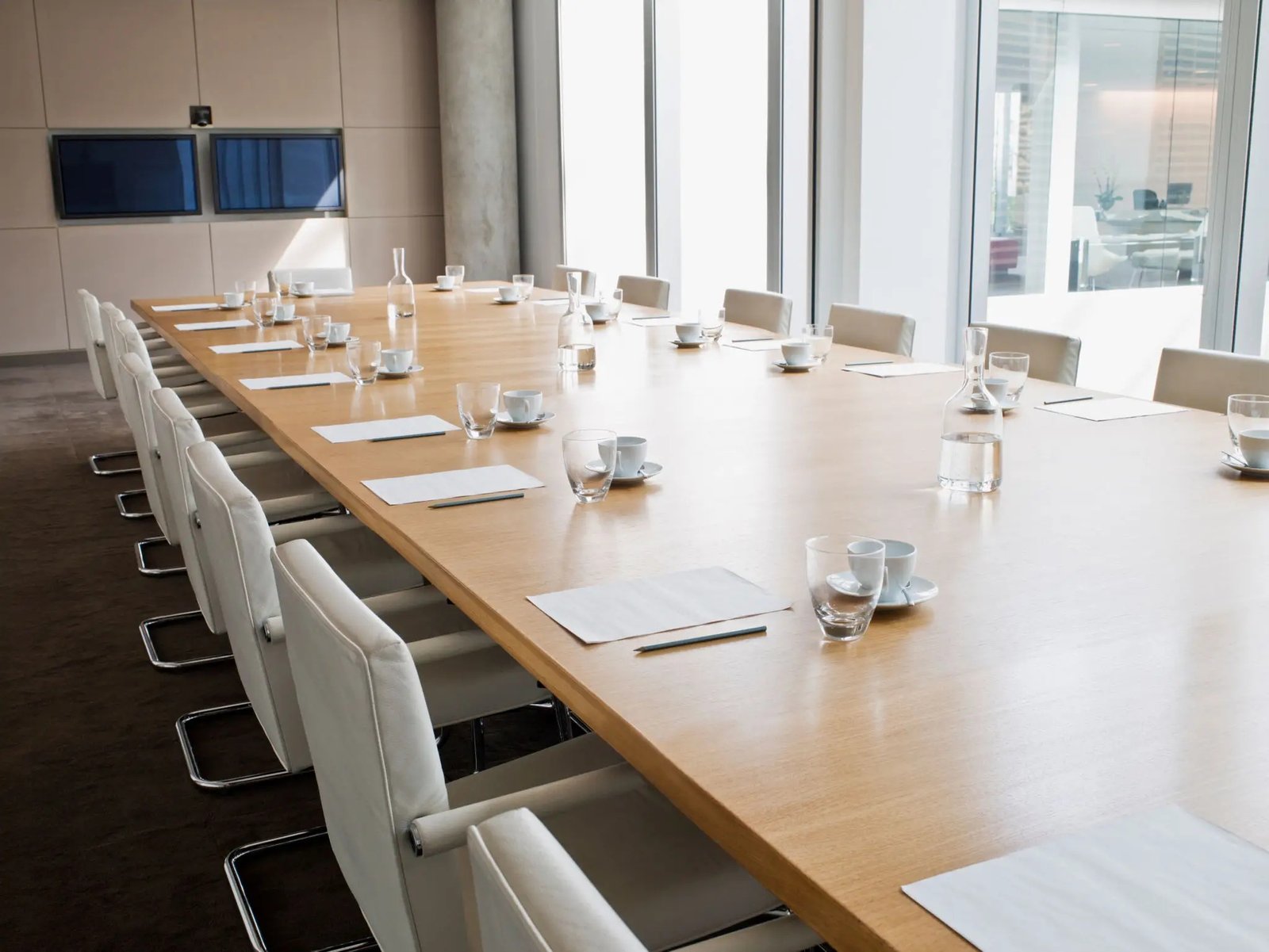 Clean modern office space in Rotherham